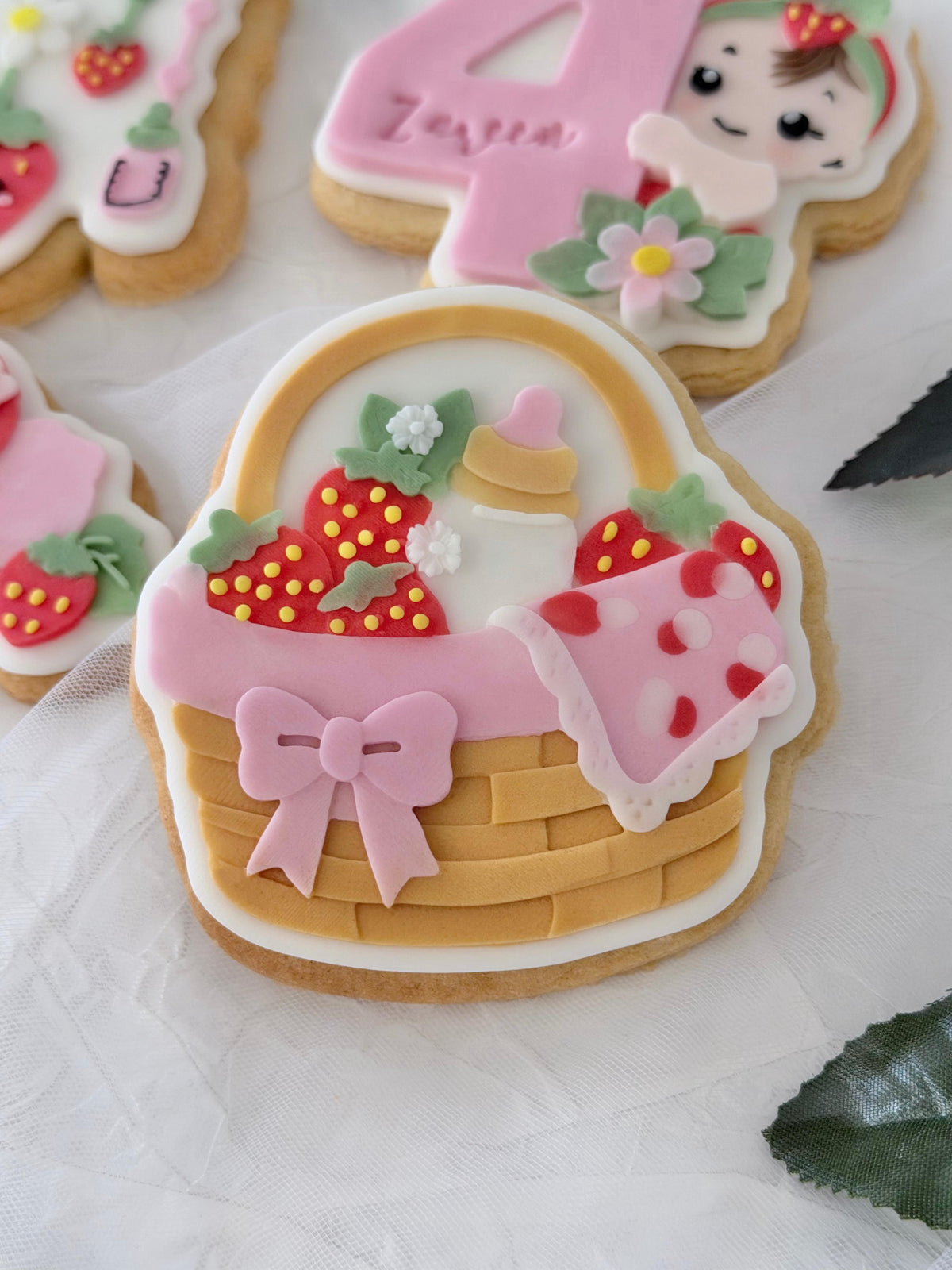 strawberry basket 3D deboss and matching cutter