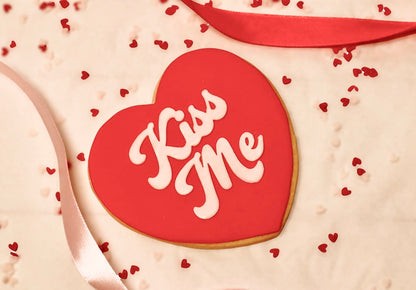 Kiss me DEBOSSING - Valentine
