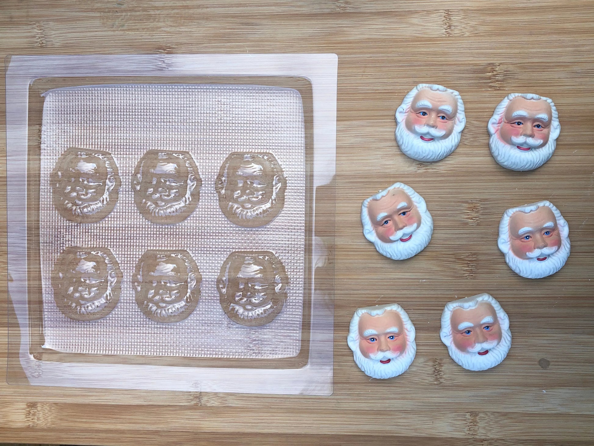 Christmas chocolate mould - 6 Santa Claus MEG cookie cutters