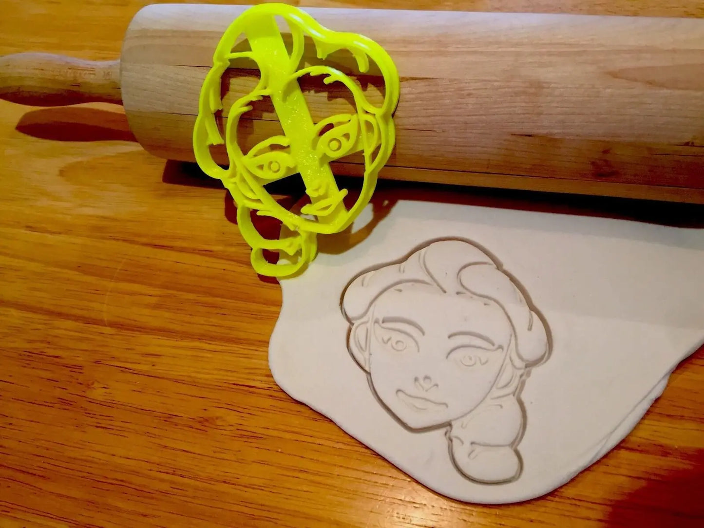 Elsa face Frozen-INSPIRED Cookie cutter MEG cookie cutters