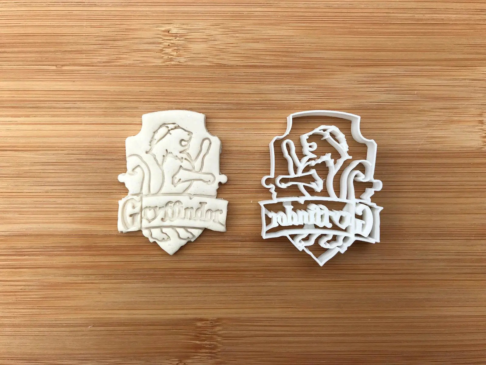 Gryffindor badge Harry Potter-inspired Cookie Cutter Fondant Cake Decorating MEG cookie cutters
