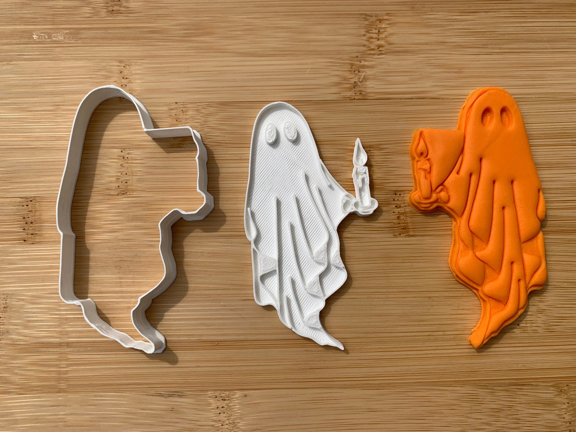 Halloween - collection 2021 - ghost with candle cookie cutter + stamp MEG cookie cutters