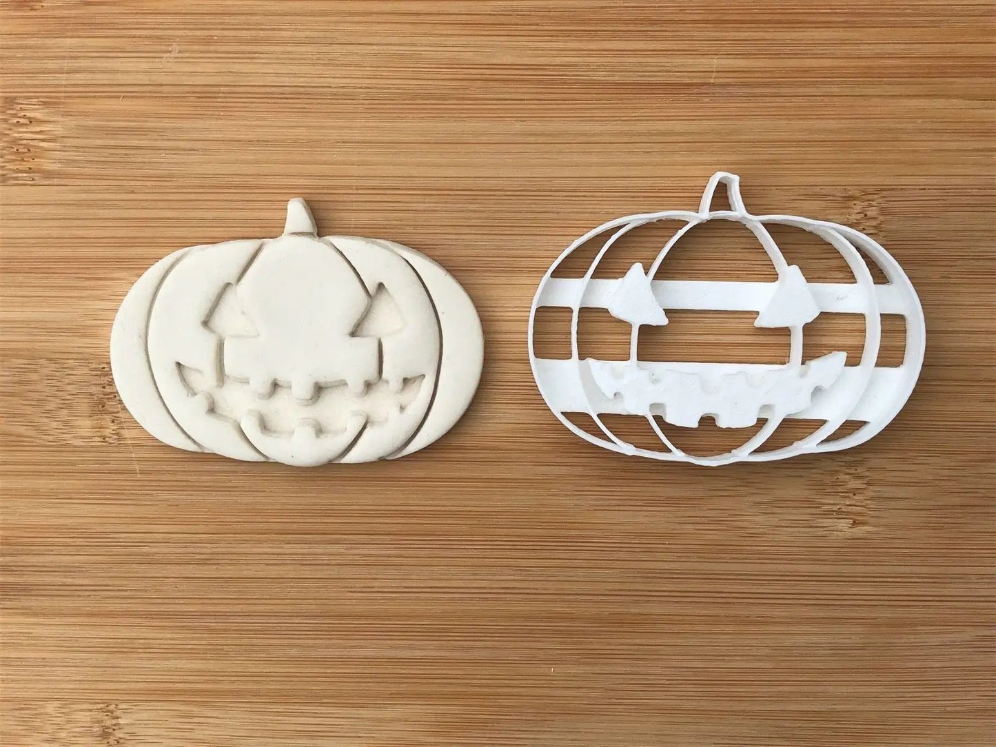Halloween Uk Seller Plastic Biscuit Cookie Cutter Fondant Cake Decor Pumpkin N.5 MEG cookie cutters