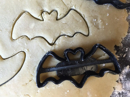 Halloween Uk Seller Plastic Biscuit Cookie Cutter Fondant Cake Decor Witch BAT MEG cookie cutters