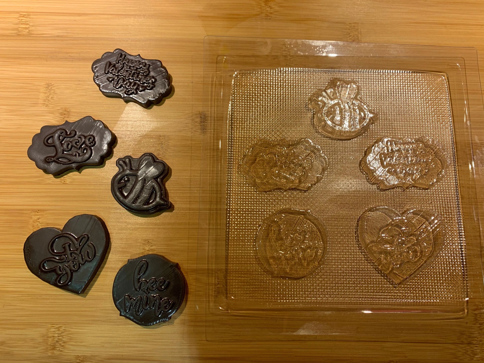 St. valentine - Chocolate mould - Love Chocolates MEG cookie cutters