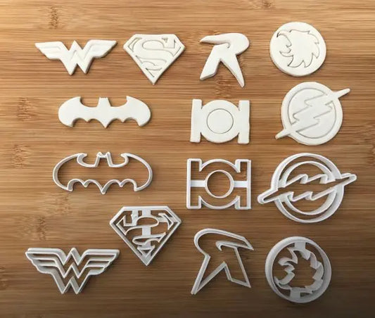 Super Heroes Bat superman cup cake or cake decoration fondant MEG cookie cutters