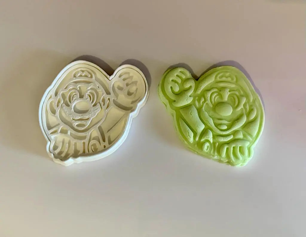 Super Mario (style 2) - Cutter + Stamp MEG cookie cutters