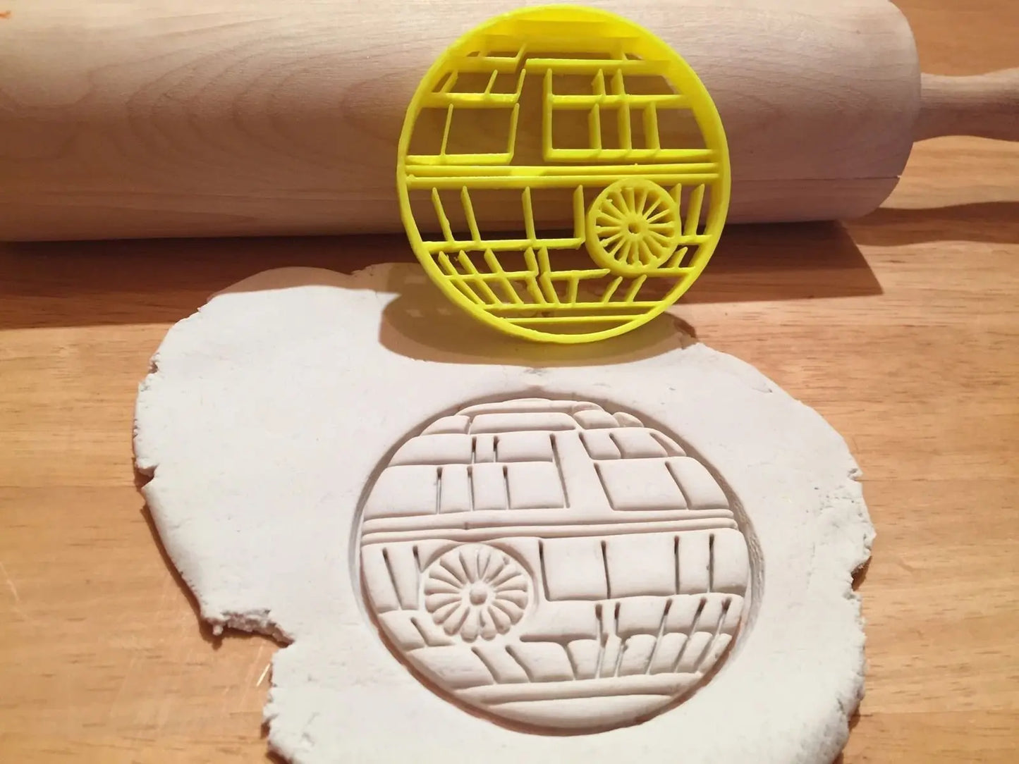 The Death Star Logo Star-INSPIRED Uk SELLER Biscuit Cookie Cutter Fondant Cake Decorating MEG cookie cutters