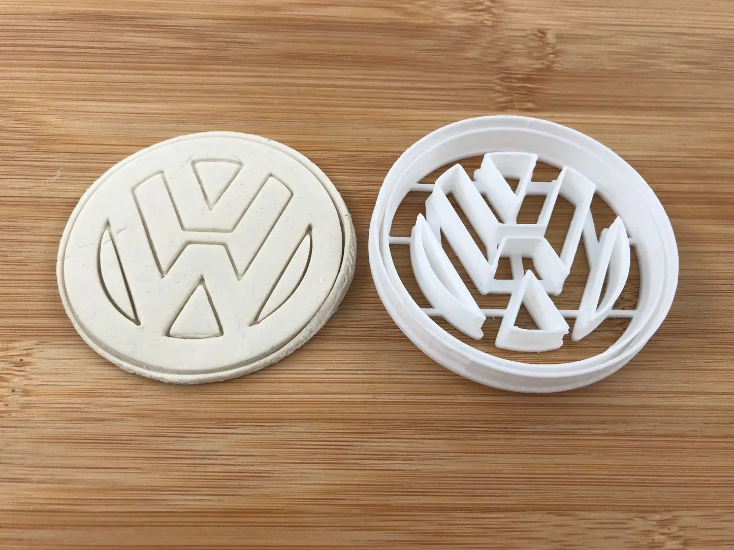VW Automotive 005 Cookie Fondant Cutter Cake Decorating 5.5 cm 7.5 cm 9 cm UK MEG cookie cutters