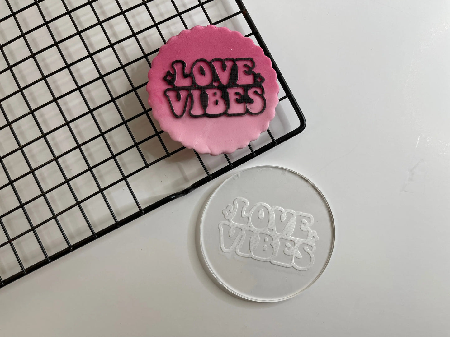 Valentine's day - Debossing - love vibes MEG cookie cutters